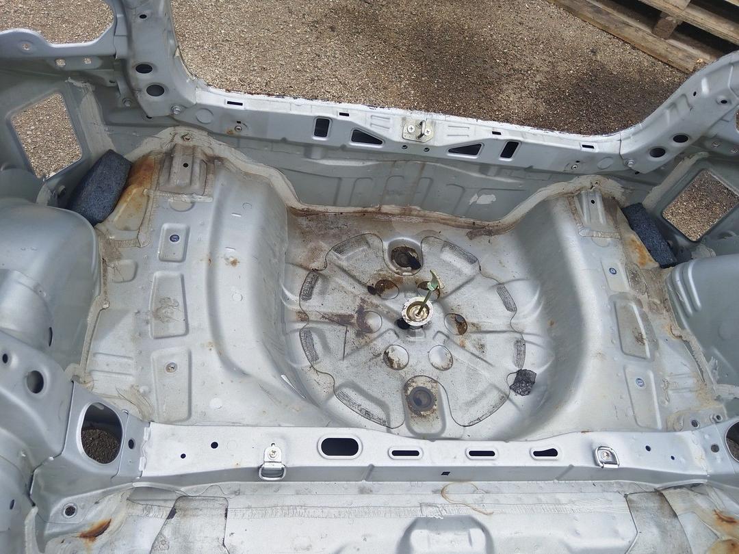 Ниша запасного колеса YAHLLH Toyota Corolla купить