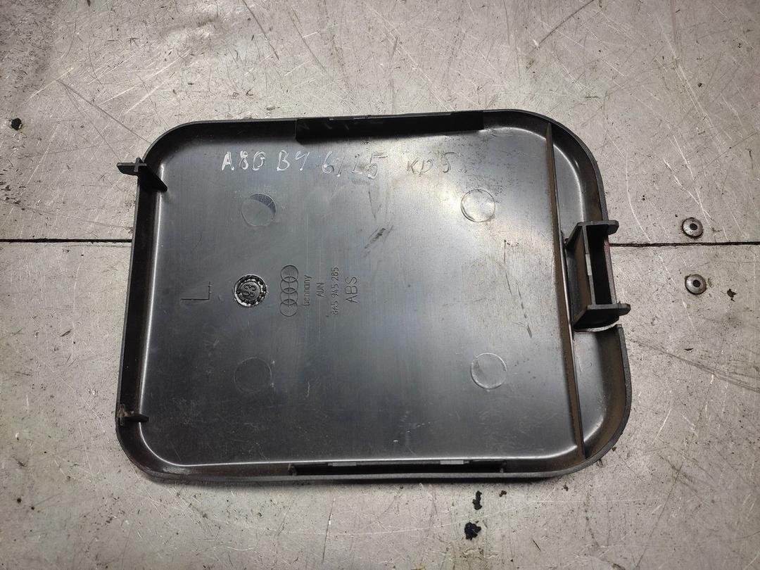 Пластик багажника J16SB6 Audi 80 - Фото 2