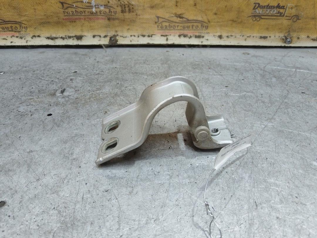 Петля крышки багажника 25C66C Ford Focus - Фото 1