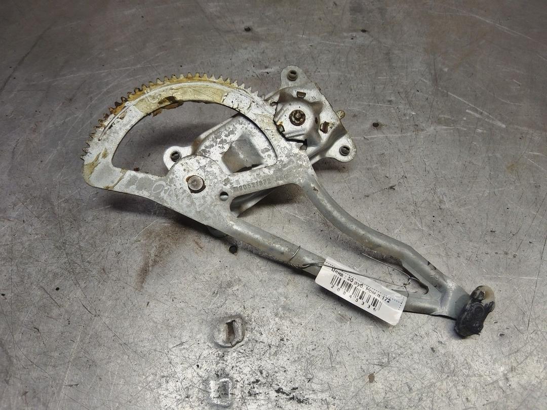 Стеклоподъемник задний правый G5N8W2 Opel Astra