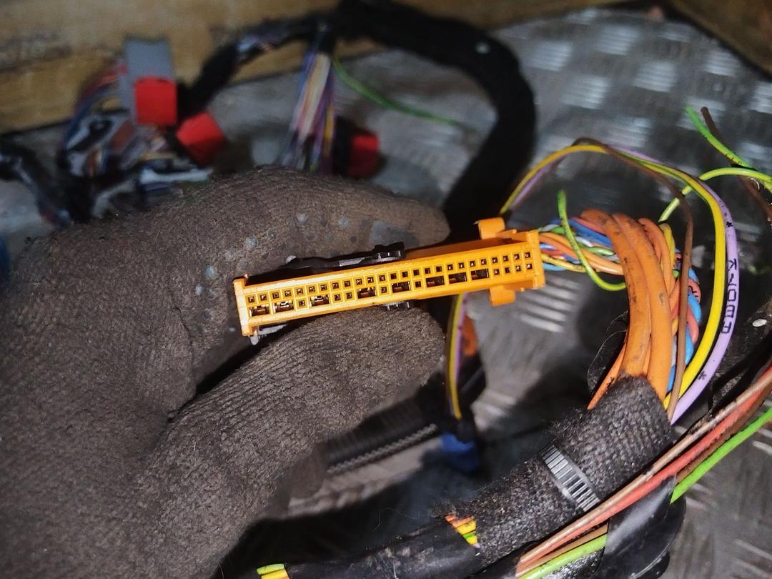 Проводка салона RBFOKK Peugeot 307 купить на авторазборке