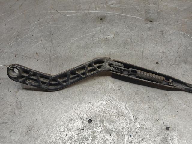 Щеткодержатель (поводок стеклоочистителя, дворник) 6JOV7S Citroen Saxo купить с доставкой