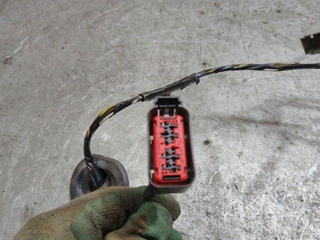 Проводка двери передней левой 7LLH7F Ford C-Max купить с доставкой. Огромный выбор запчастей и марок авто. У нас есть практически все.