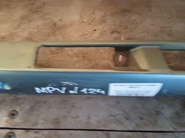 Накладка подсветки номера BIS9YX Mazda MPV - Фото 4