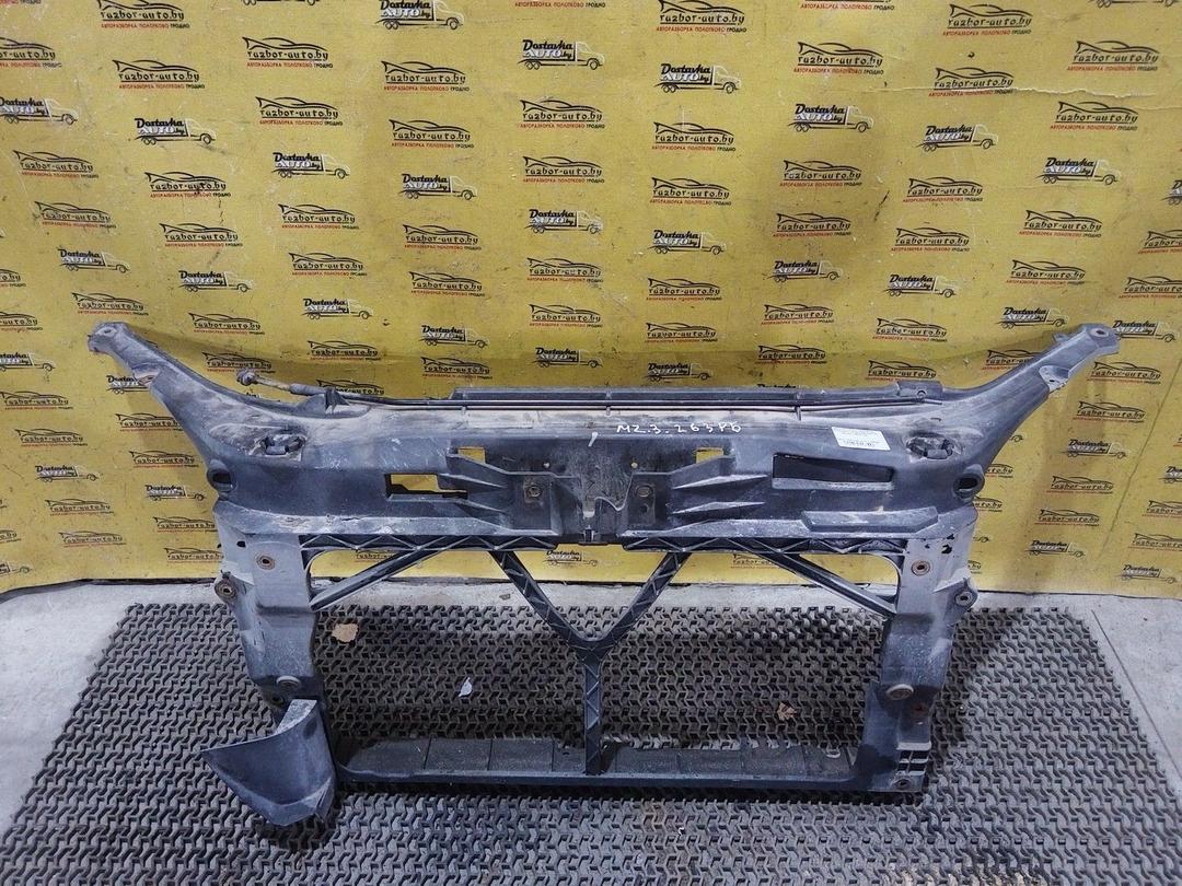 Передняя панель крепления облицовки (телевизор) O421I8 Mazda 3