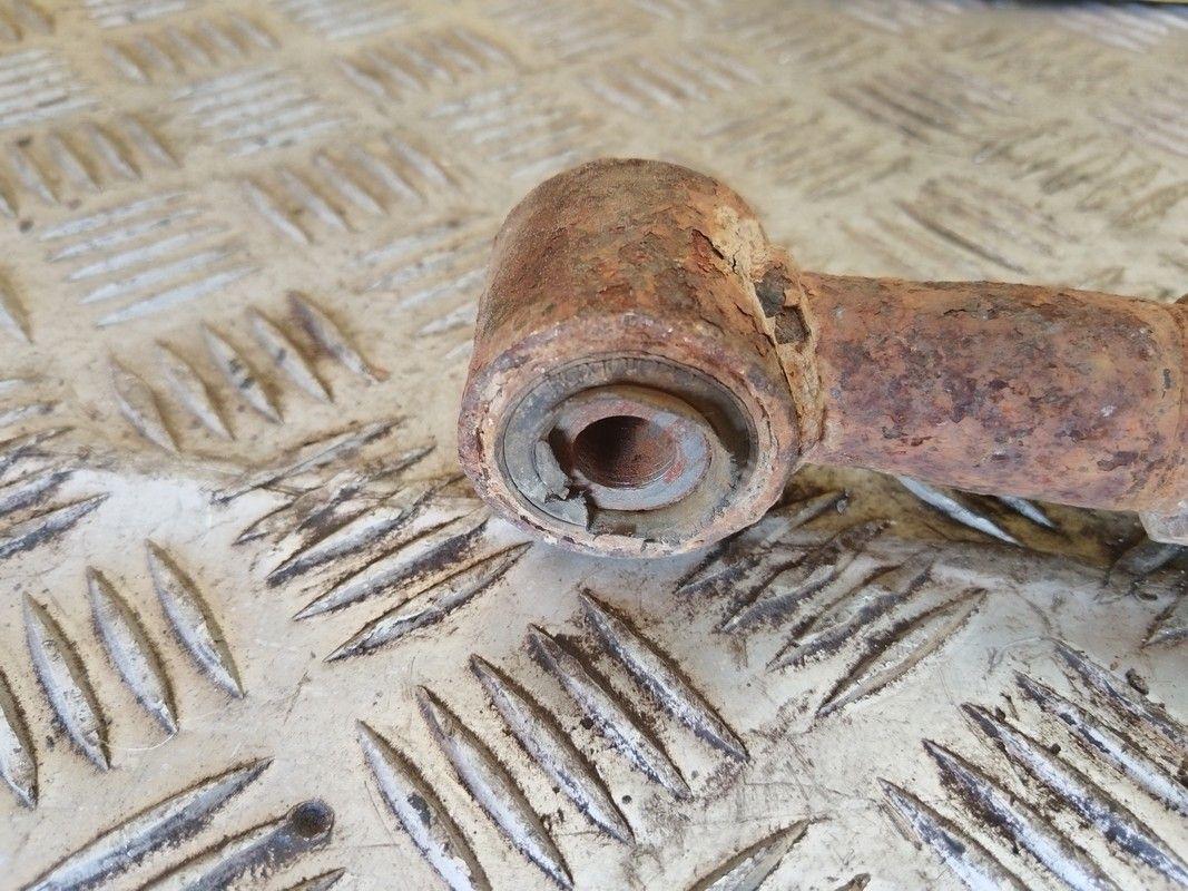 Рычаг задний правый UU9IQI Land-Rover Freelander undefined