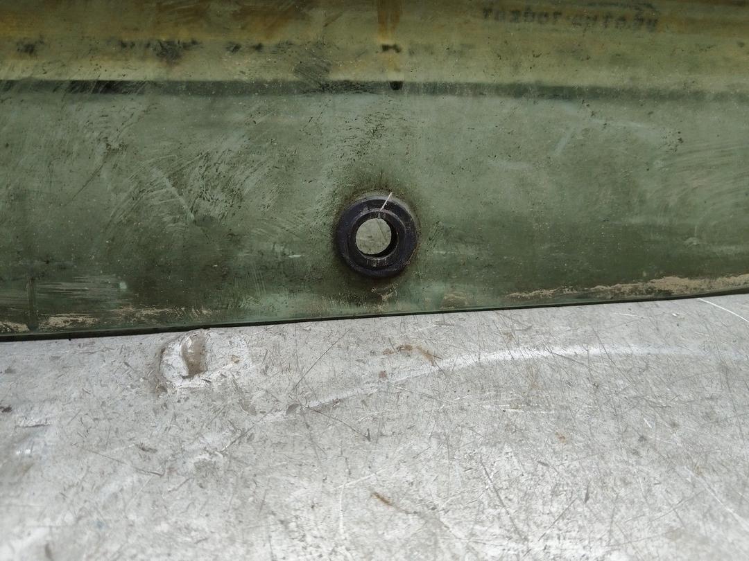 Стекло двери задней левой 08BDA9 Peugeot 405 купить в магазине запчастей бу