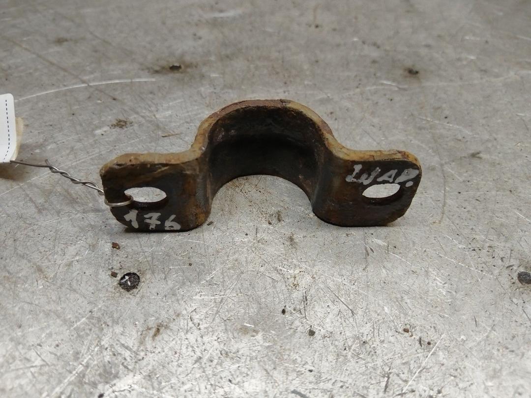 Крепление втулки стабилизатора 8JT5AD Volkswagen Sharan купить