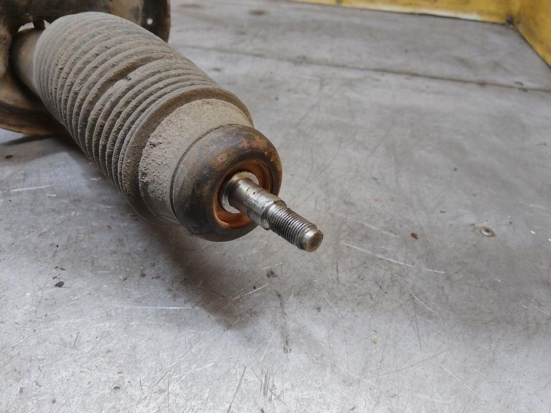 Амортизатор передний правый ON6BPF Hyundai Trajet - Фото 2