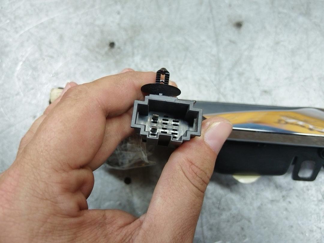 Ручка внутренняя задняя правая 4Z24TJ Volkswagen Passat купить с доставкой