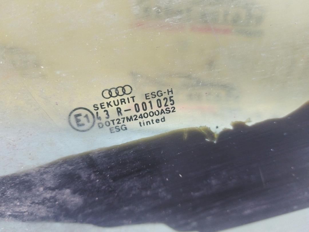Стекло двери задней левой 443HY8 Audi 80 купить