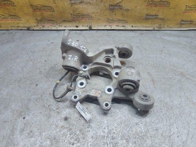 Кулак задний правый UWDAGQ Volvo S60