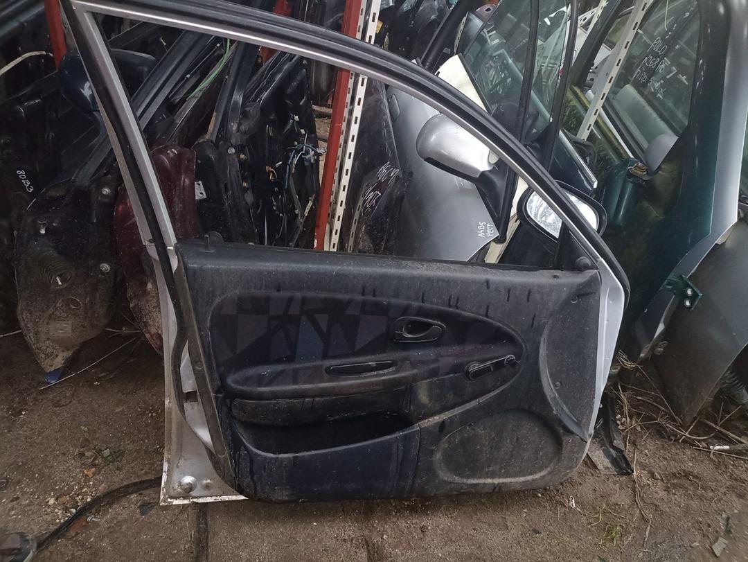 Дверь передняя правая GX4B51 Mitsubishi Carisma купить