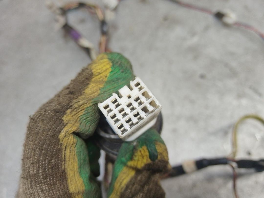 Проводка двери задней левой 4SAYTA Toyota Corolla купить на авторазборке