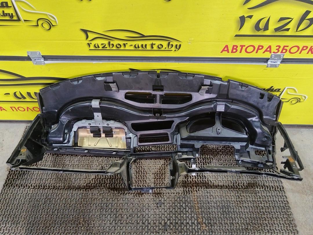 Панель передняя салона (торпедо) CSLJRK Volkswagen Golf undefined