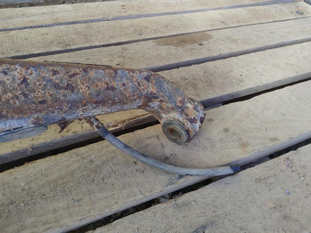 Рычаг задний правый T3Y3E8 Ford Galaxy undefined