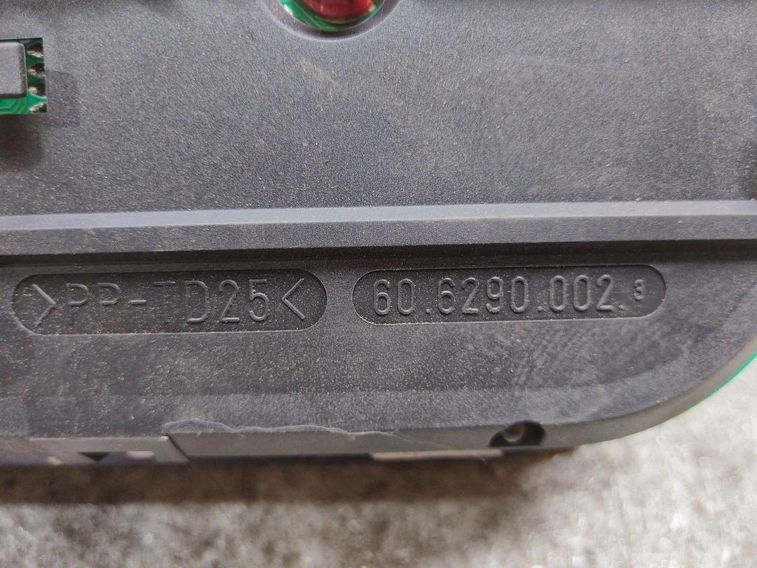 Щиток приборов (приборная панель) F4XS96 Fiat Bravo купить с доставкой