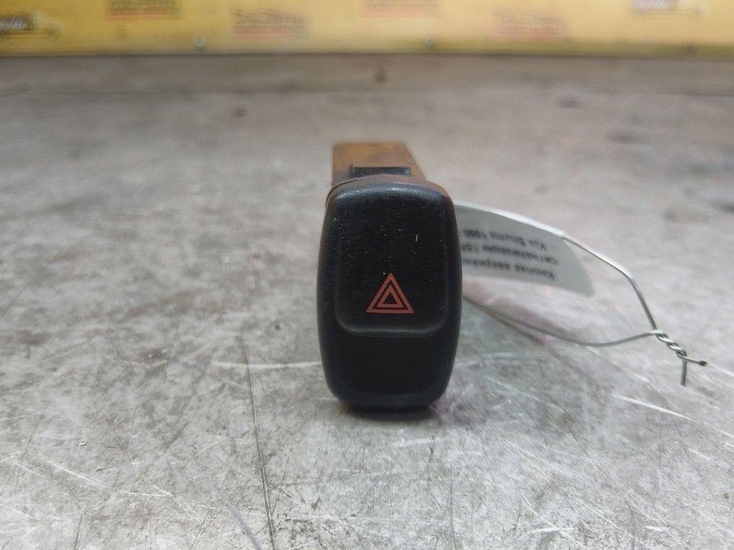 Кнопка аварийной сигнализации 1SRZ5T Kia Shuma