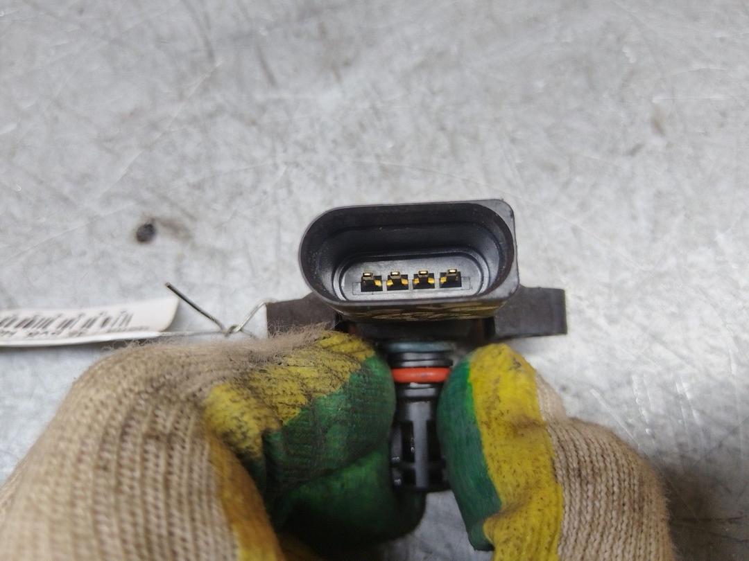 Датчик абсолютного давления W8I6H8 Skoda Felicia - Фото 3