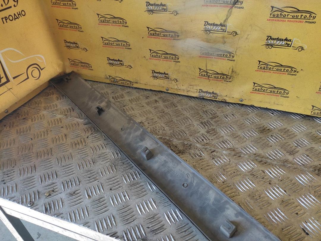 Молдинг двери передней правой ZQP0P2 Volkswagen Passat - Фото 3