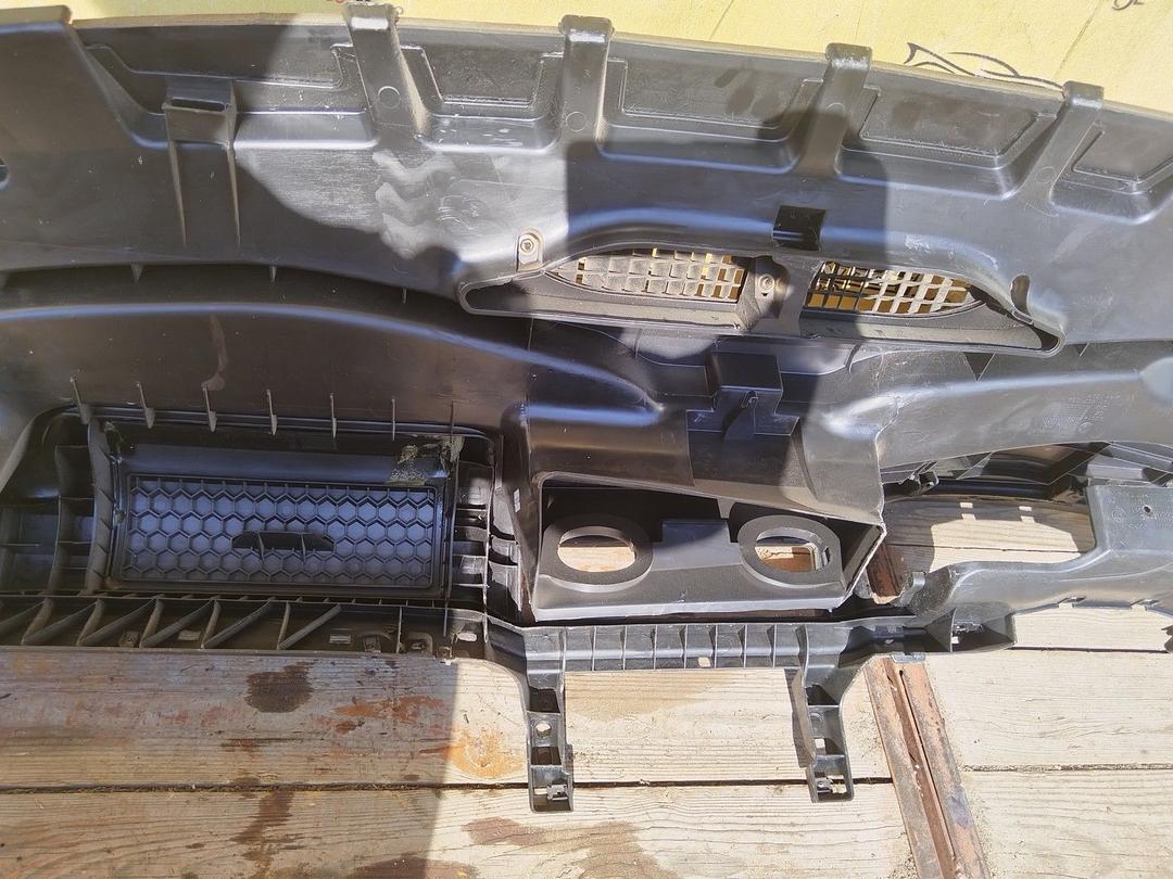 Панель передняя салона (торпедо) BA1L65 Skoda Octavia undefined