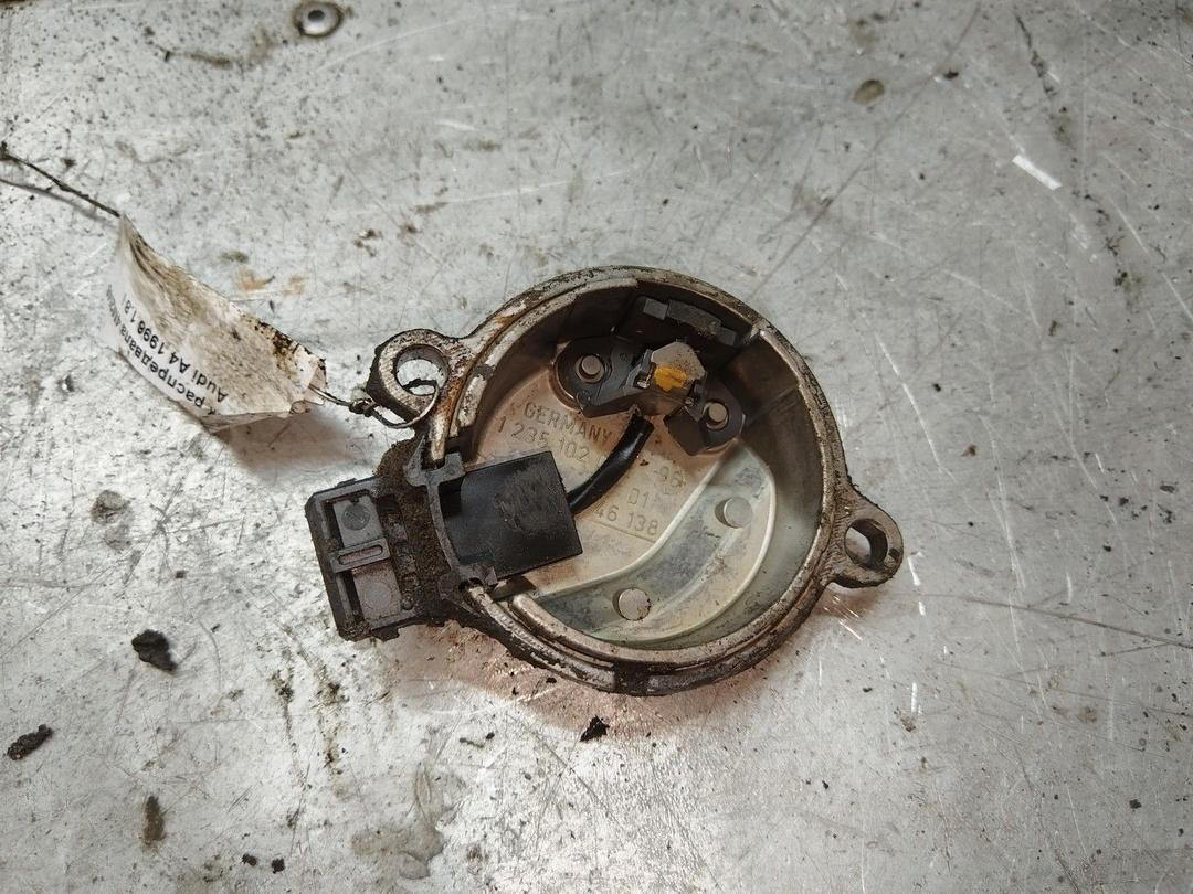 Датчик распредвала 4M2I46 Audi A4 - Фото 2