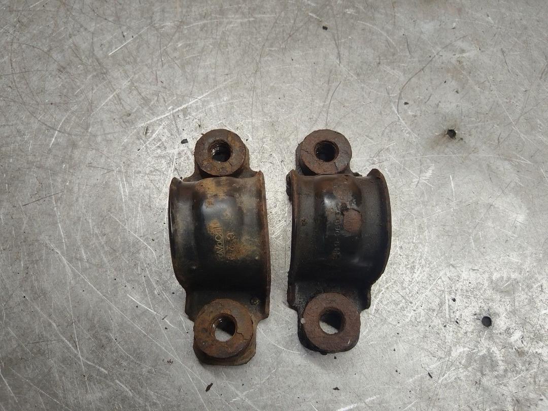 Крепление втулки стабилизатора VN8VL6 Ford Fusion - Фото 3