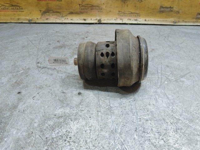 Подушка крепления двигателя 5L0RIG Volkswagen Passat купить