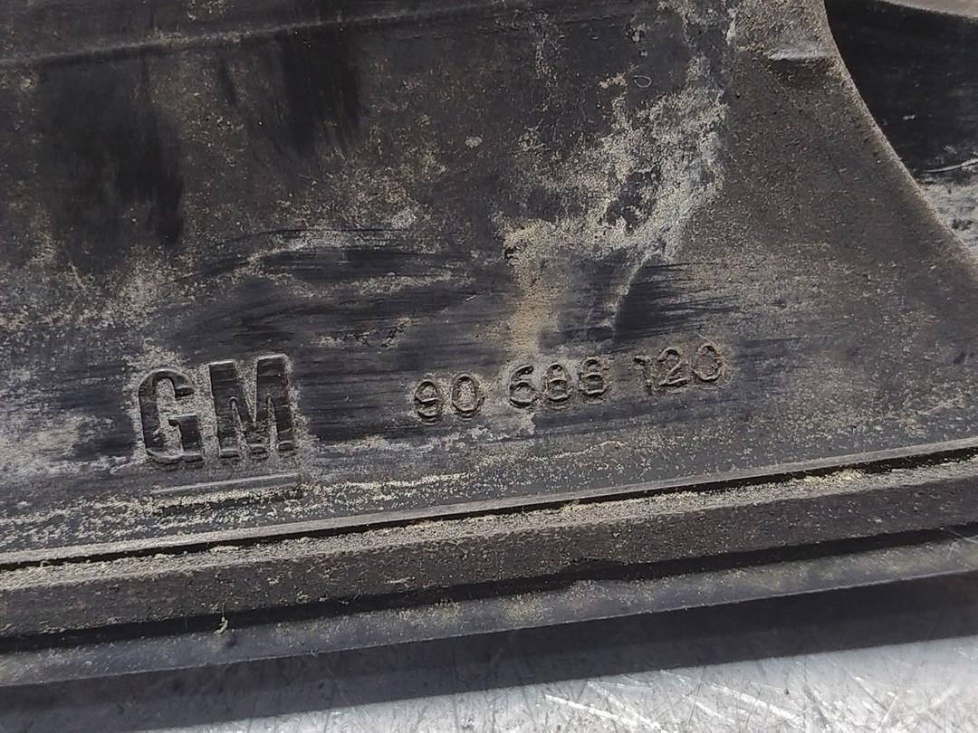 Решетка капота Q2VK03 Opel Astra - Фото 5