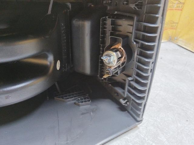 Консоль салона (кулисная часть) E20CL1 Opel Zafira undefined