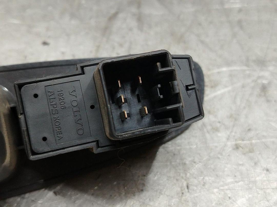 Кнопка стеклоподъемника заднего левого 4QJY2U Volvo V40 - Фото 4