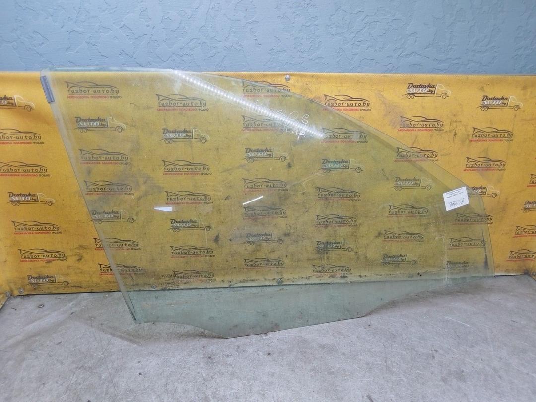 Стекло двери передней правой 75GJC7 Peugeot 306