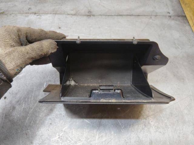 Бардачок H5Y3HX Opel Astra купить в магазине запчастей бу