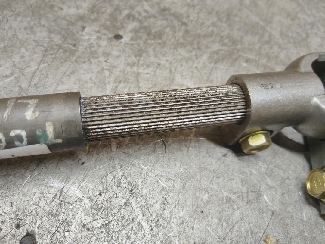 Рулевой карданчик 8L1PUR Toyota Corolla купить на авторазборке