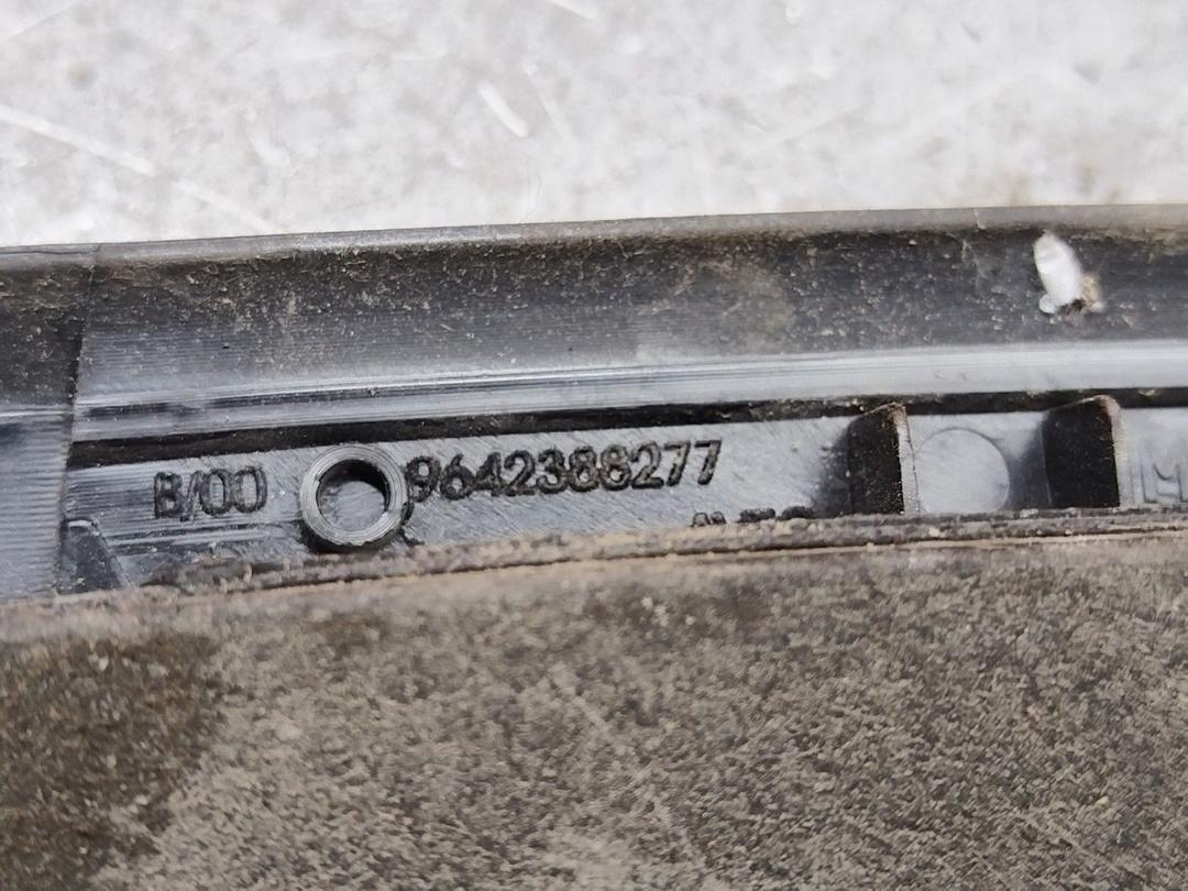 Решетка вентиляции кузова Z0NG5U Citroen Xsara Picasso купить с доставкой