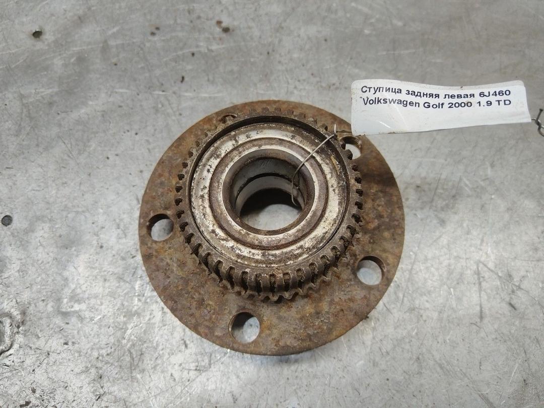 Ступица задняя левая 6J4600 Volkswagen Golf