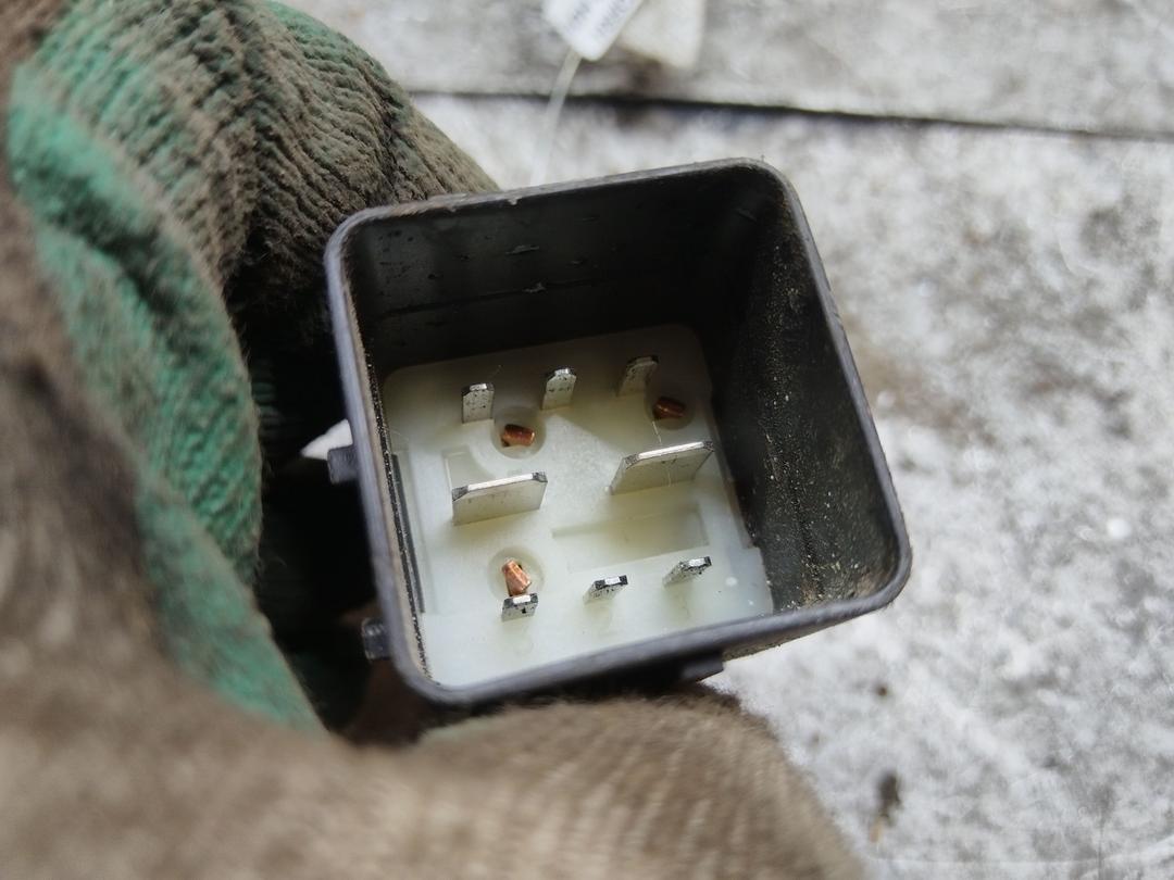 Реле накала свечей UZOFRH Citroen C4 Picasso купить на авторазборке