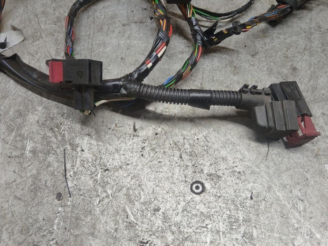 Проводка двери передней правой KEV06X Saab 9-3 купить на авторазборке