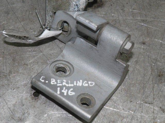 Петля двери передней левой C8ZFDN Citroen Berlingo - Фото 1