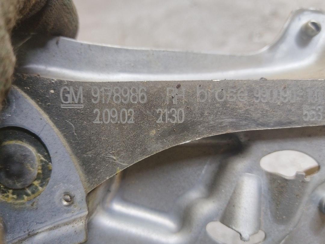 Стеклоподъемник электрический передний правый F2P4LN Opel Vectra купить в магазине запчастей бу