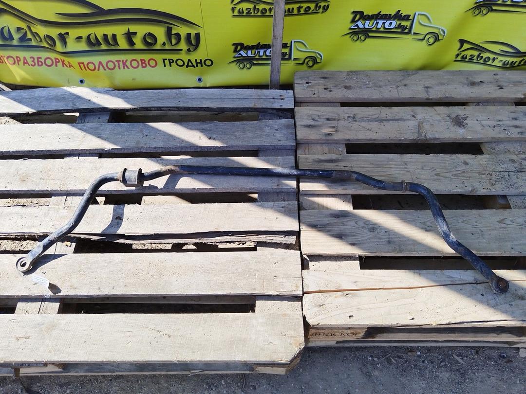 Стабилизатор подвески (поперечной устойчивости) передний L3704D Toyota Aygo купить в магазине запчастей бу