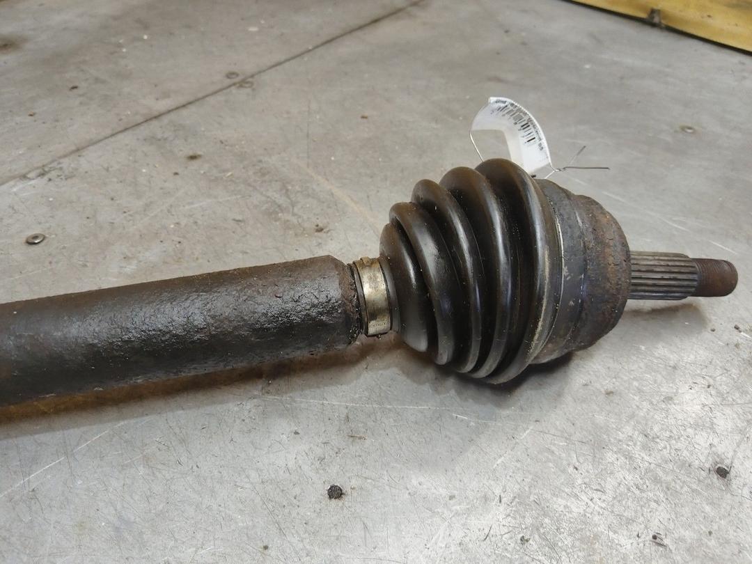 Полуось передняя правая (приводной вал, ШРУС) NAFQEX Volkswagen Golf купить с доставкой