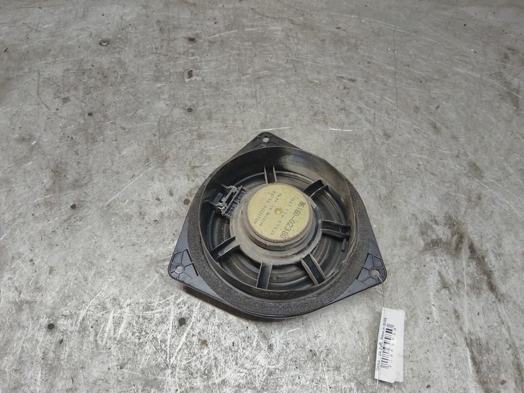 Динамик двери передней левой 4R5C33 Toyota Corolla купить с доставкой