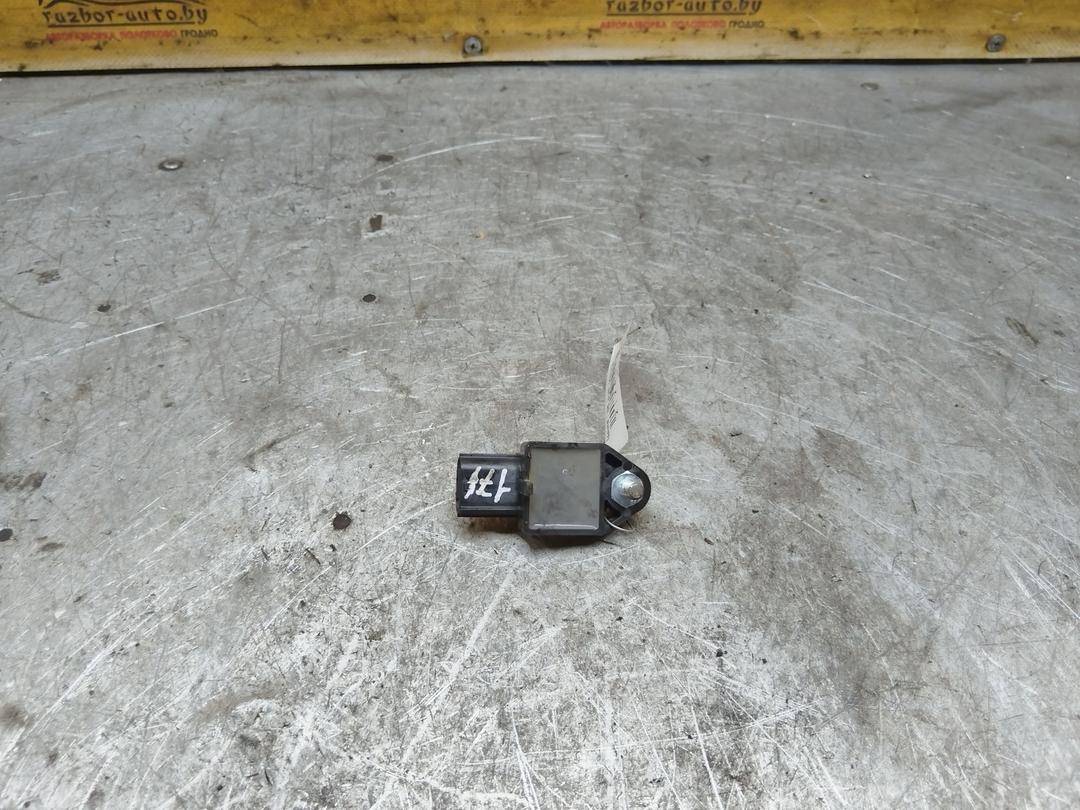 Датчик удара W8W62Q Toyota Corolla купить с доставкой