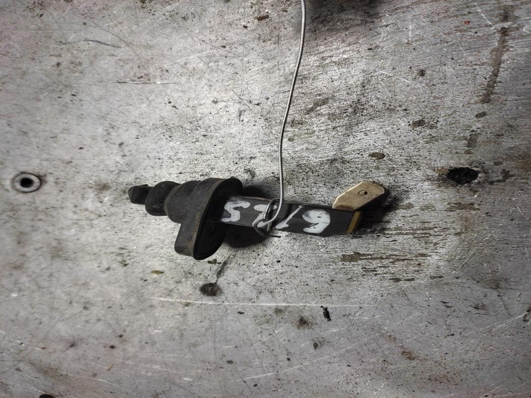 Выключатель концевой (концевик) BMW7XR Audi 80 - Фото 1