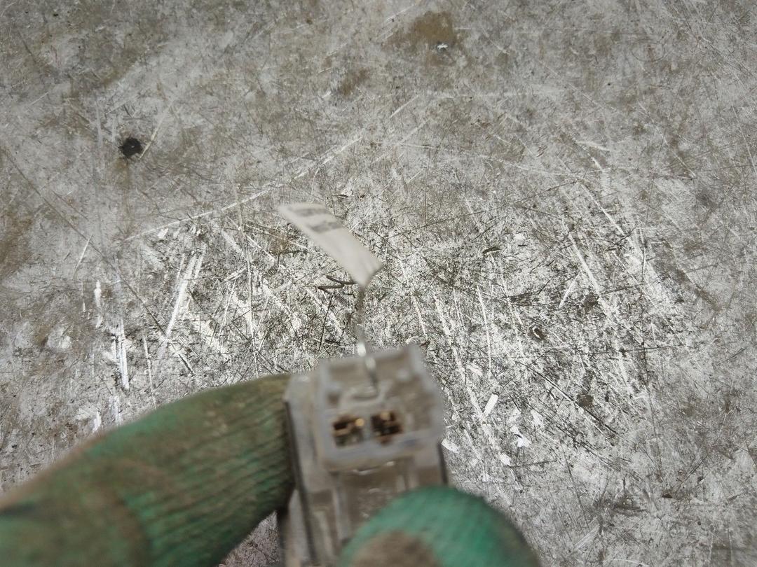 Подсветка номера 12XL3L Renault Espace - Фото 5