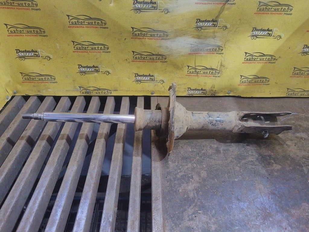 Амортизатор передний правый 662CY4 Toyota Yaris Verso - Фото 1