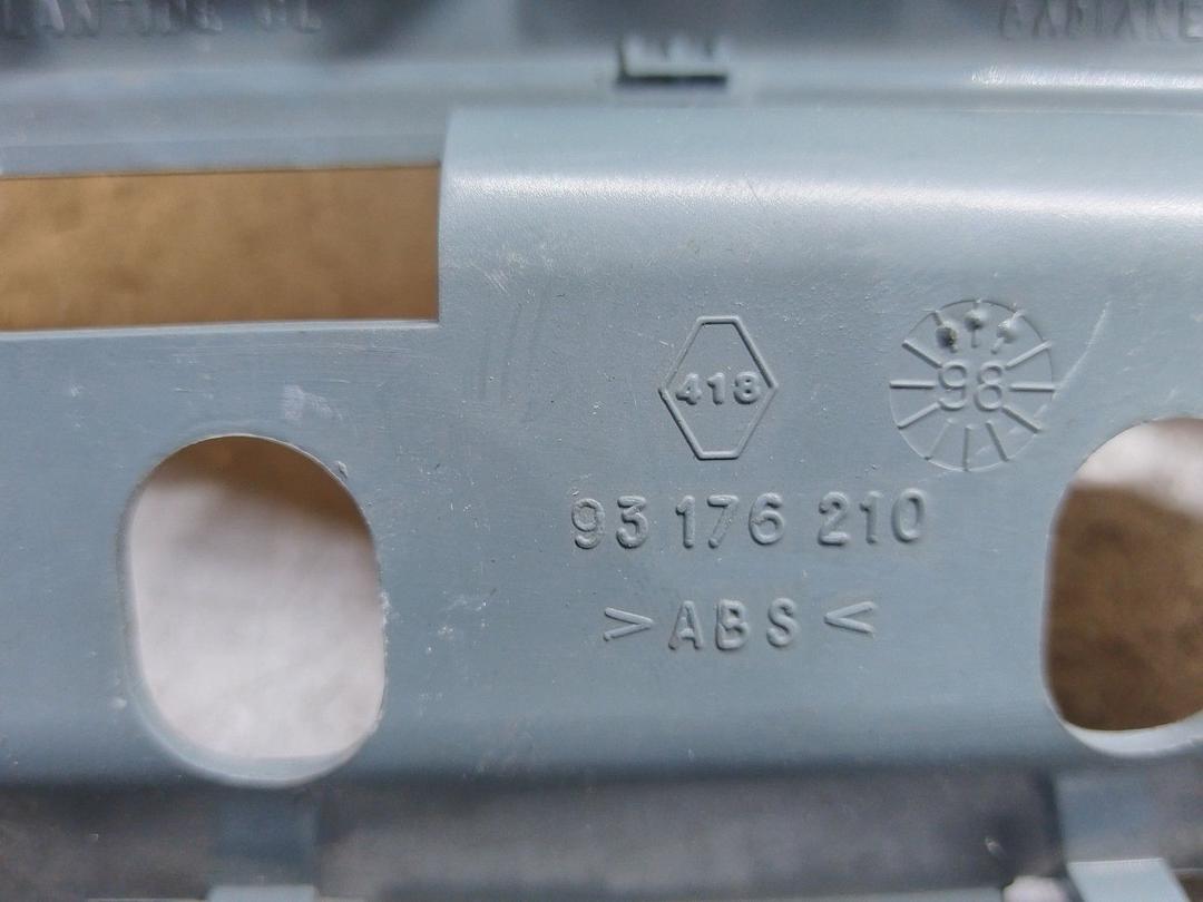 Фонарь салона (плафон) O7XFQQ Renault Scenic - Фото 4