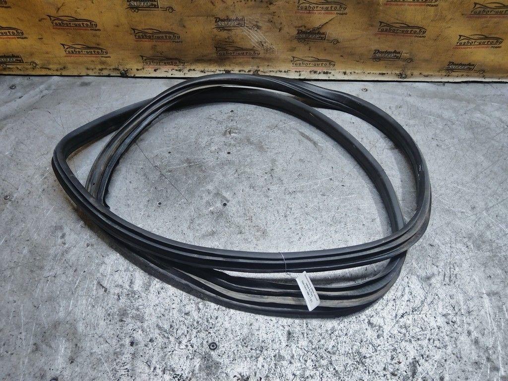 Уплотнитель двери задней левой 3L7TK4 Opel Astra - Фото 1