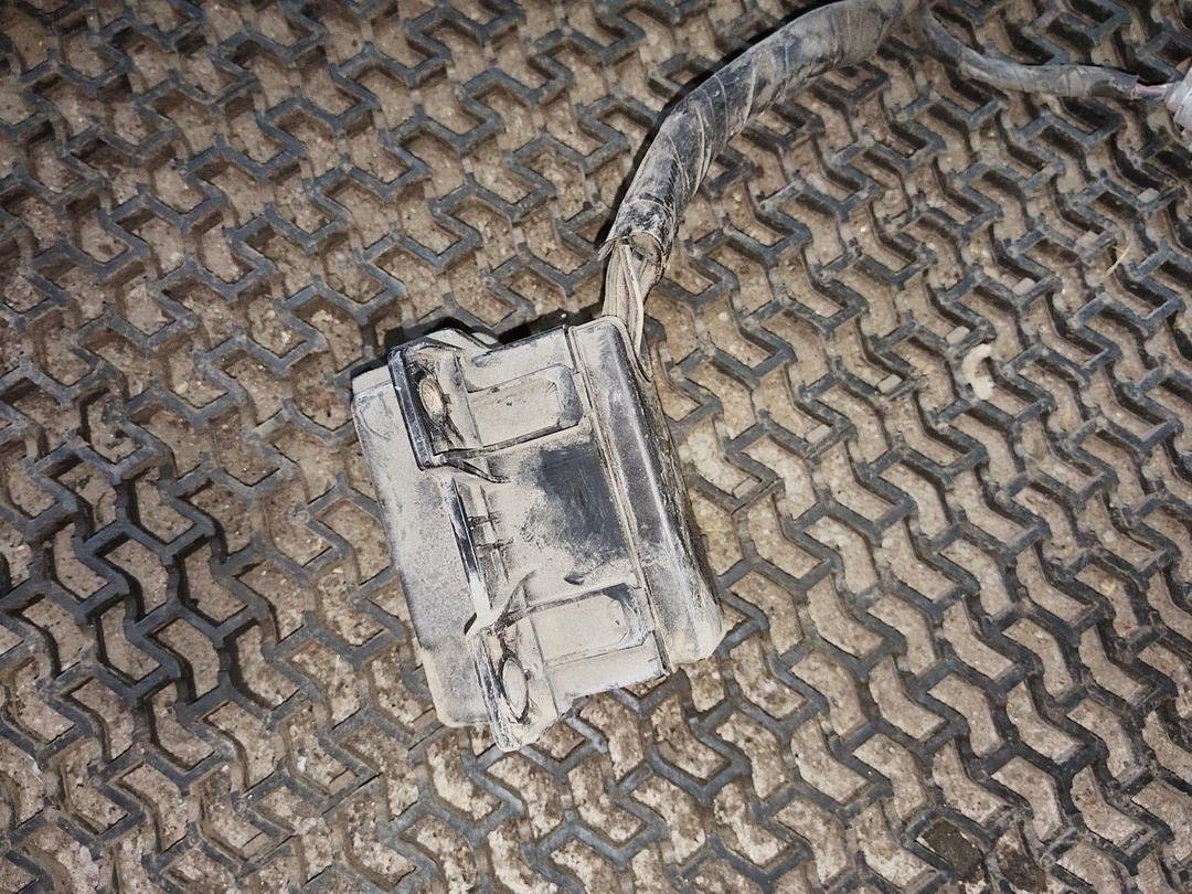 Проводка Y9UV42 Toyota Corolla - Фото 27